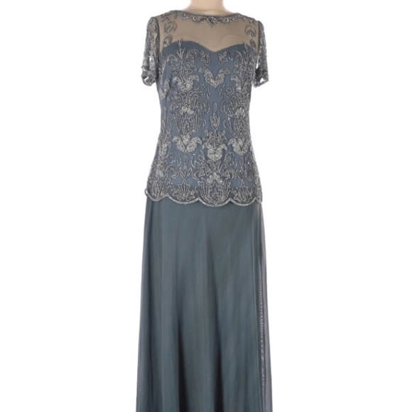 Pisarro Nights Dresses & Skirts - PISARRONIGHTS FORMAL GOWN BEADED DRESS6 SIZE 6
